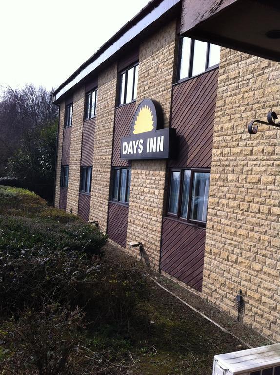 Days Inn Hotel Bradford - Leeds Brighouse Exterior foto